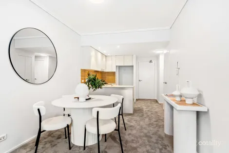 Property photo of 31 Pacific Parade Dee Why NSW 2099