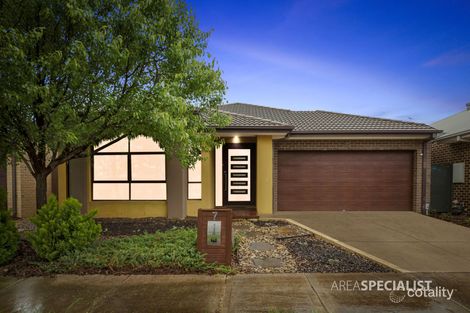 Property photo of 7 Hub Street Werribee VIC 3030