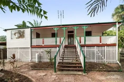 35 Roberts St, Hermit Park, QLD 4812