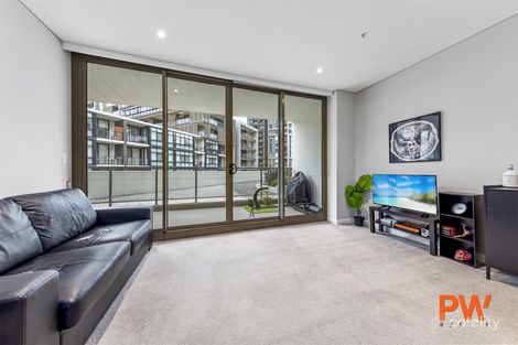 Property photo of 607/3 Half Street Wentworth Point NSW 2127