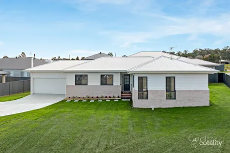 13 Stonebark Ct, Greta, NSW 2334