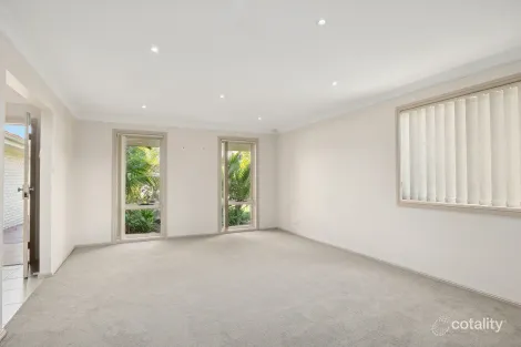 Property photo of 42 Quarterhorse Parade Wadalba NSW 2259