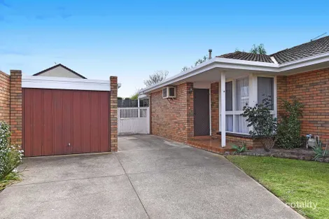 4/5 COOPER ST, ESSENDON, VIC 3040