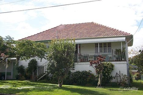 11 Christina St, Cannon Hill, QLD 4170