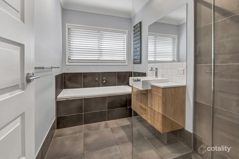 Property photo of 10 Pidgeon Street Pimpama QLD 4209