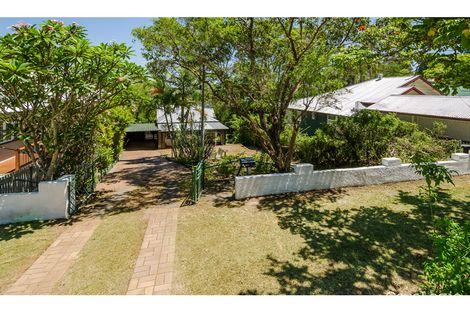 Property photo of 32 Lade Street Coorparoo QLD 4151