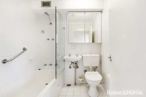 Property photo of 42/2A Henry Lawson Avenue McMahons Point NSW 2060