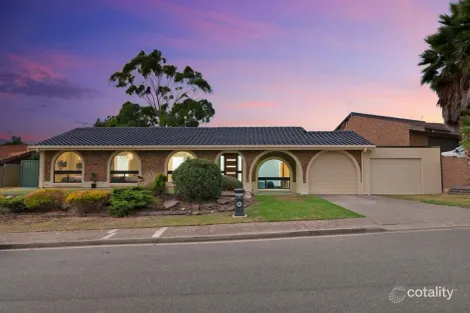 Property photo of 13 Coringle Crescent Hallett Cove SA 5158