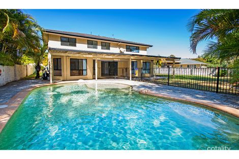 Property photo of 11 Maltravers Drive Arundel QLD 4214