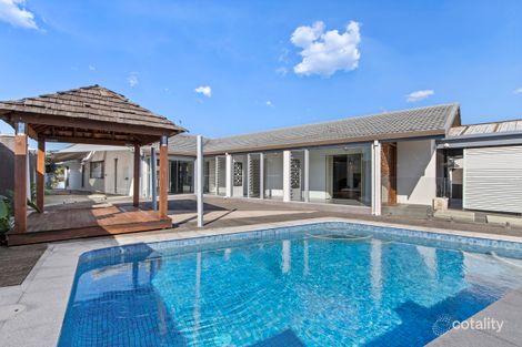 Property photo of 3 Cedar Place Broadbeach Waters QLD 4218