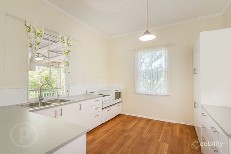 Property photo of 14 Davies Street Oxley QLD 4075