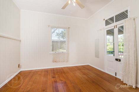 Property photo of 14 Davies Street Oxley QLD 4075