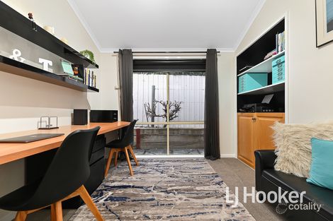Property photo of 5 Hazel Court Hampton Park VIC 3976