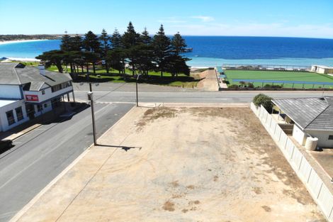 11 Peake Tce, Port Neill, SA 5604