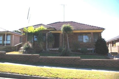 30 Long Cres, Shortland, NSW 2307