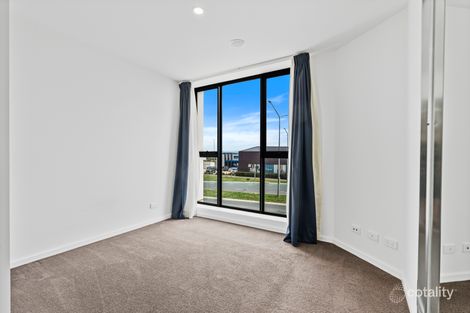 Property photo of 16/1 Anthony Rolfe Avenue Gungahlin ACT 2912