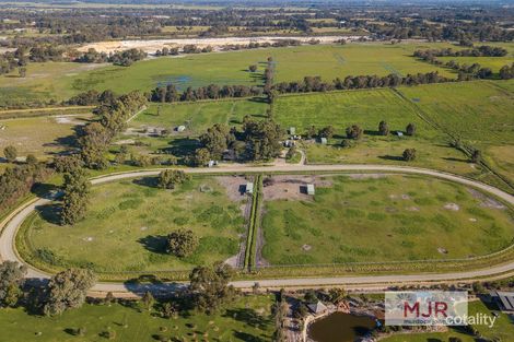 28 Anderson Rd, Oldbury, WA 6121