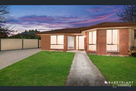 Property photo of 33 Moonstone Circuit St Albans VIC 3021