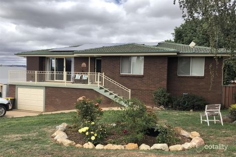 Property photo of 6 Stirling Place Blayney NSW 2799