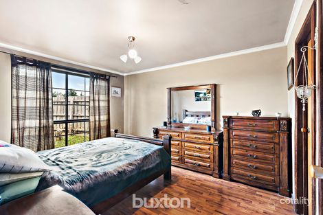 Property photo of 13 Tatyoon Close Aspendale Gardens VIC 3195