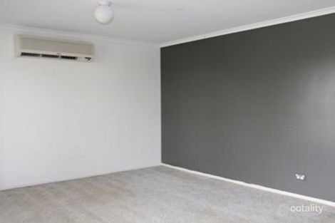 Property photo of 62 Staal Crescent Emerald QLD 4720