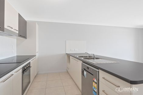 Property photo of 2/15 Pemswood Close Deebing Heights QLD 4306