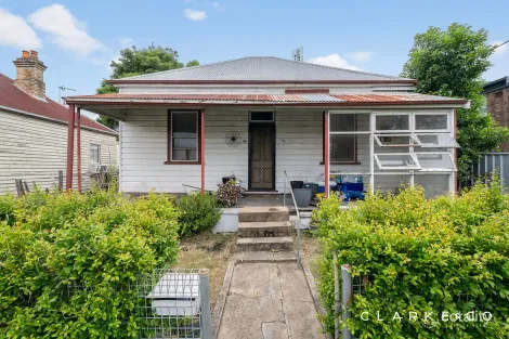 160 George St, East Maitland, NSW 2323