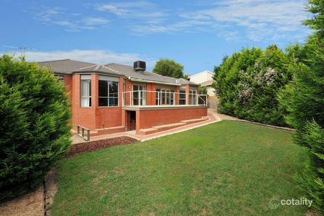 Property photo of 11 Parklands Close Donvale VIC 3111