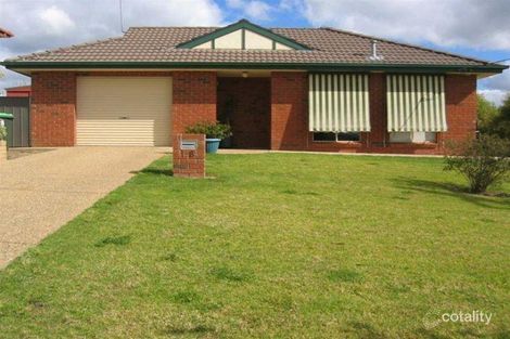 8 Mount St, Kooringal, NSW 2650