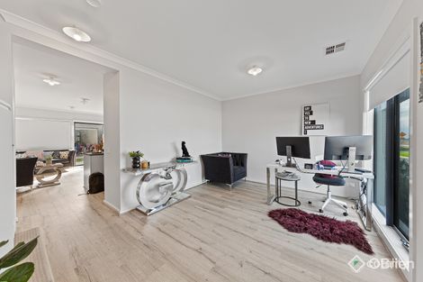 Property photo of 43 Creekside Street Clyde VIC 3978