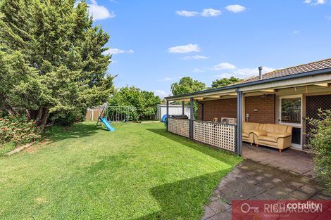Property photo of 8 Sawley Grove Wyndham Vale VIC 3024