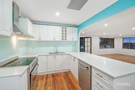 Property photo of 13 Gorton Close Metford NSW 2323
