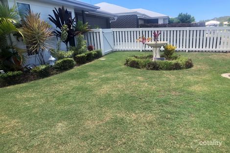 Property photo of 2/1 Ochre Crescent Caloundra West QLD 4551