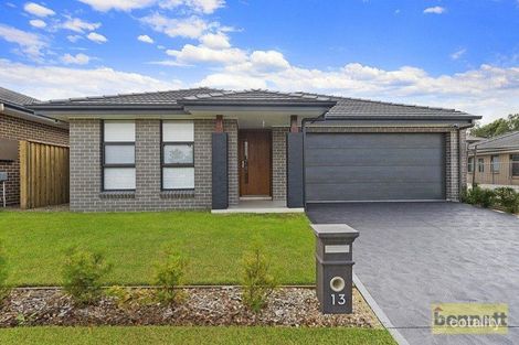 Property photo of 13 Sugarloaf Crescent Colebee NSW 2761