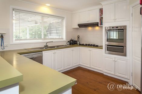 Property photo of 19 Murray Crescent Rowville VIC 3178