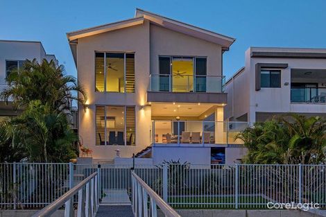 Property photo of 9 Harbourvue Court Helensvale QLD 4212