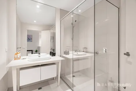 Property photo of 77 Belsay Chase Chirnside Park VIC 3116