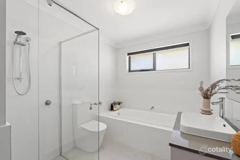 Property photo of 13 Marbleleaf Road Woongarrah NSW 2259