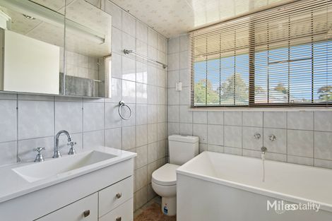Property photo of 11 Wewak Parade Heidelberg West VIC 3081