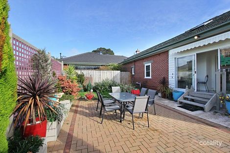 Property photo of 32 Margaret Street Carnegie VIC 3163