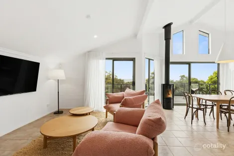 Property photo of 71 Beachview Esplanade Macmasters Beach NSW 2251