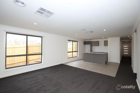 Property photo of 31 Bagshot Circuit Mernda VIC 3754