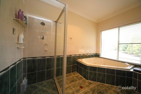 Property photo of 11 Gray Street Emerald QLD 4720