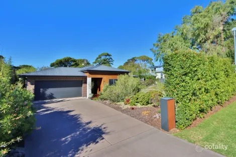 2a Bass St, Eden, NSW 2551