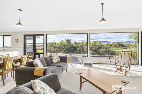2 Shore Tce, Little Grove, WA 6330