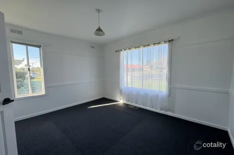 Property photo of 28 John Street Moe VIC 3825