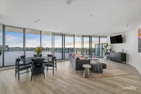 Property photo of 1006/55 Queens Road Melbourne VIC 3004