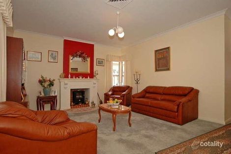 Property photo of 39 Lakefront Circle The Vines WA 6069