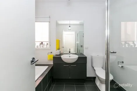 Property photo of 59 Coastside Drive Armstrong Creek VIC 3217