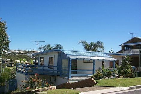 25 Sobraon St, Sunrise Beach, QLD 4567